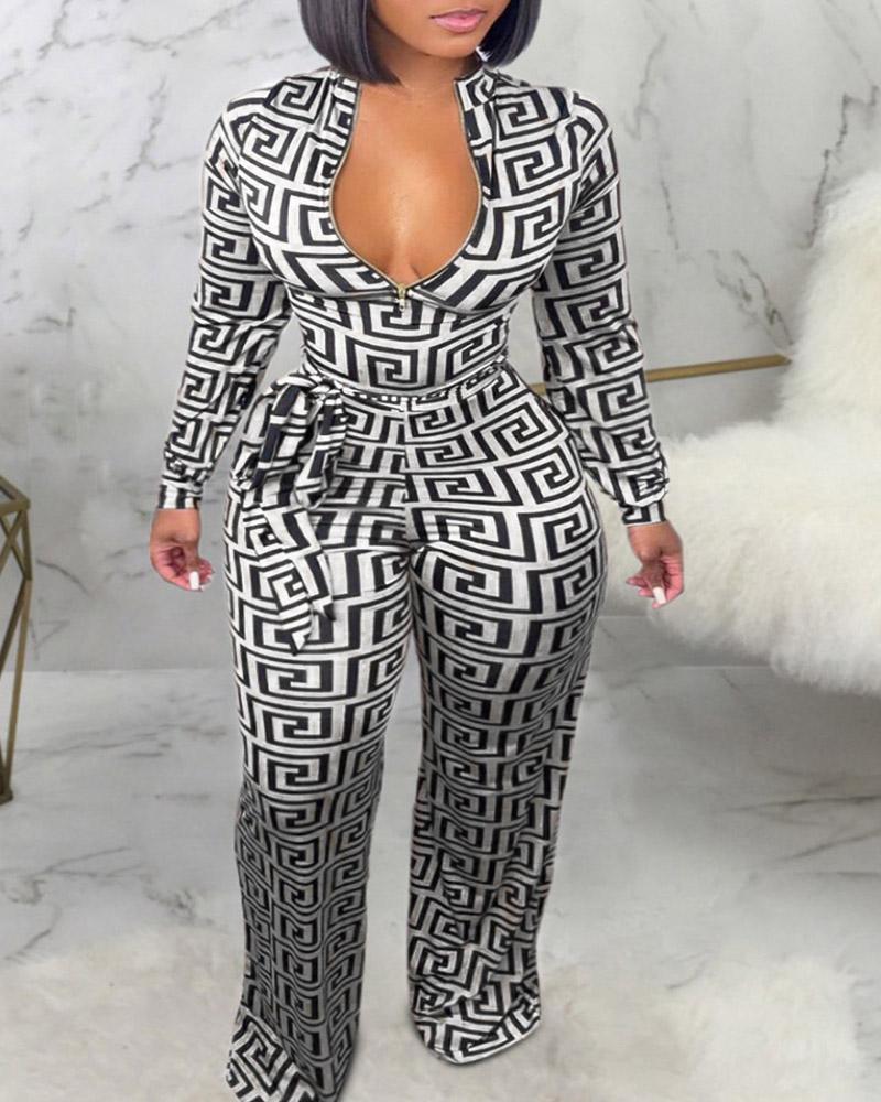 

Plus Size Geometric Print Zip Front Long Sleeve Jumpsuit, White