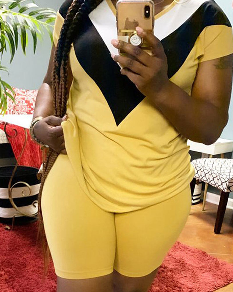 

Plus Size Chevron Print Casual Top & Shorts Set, Yellow