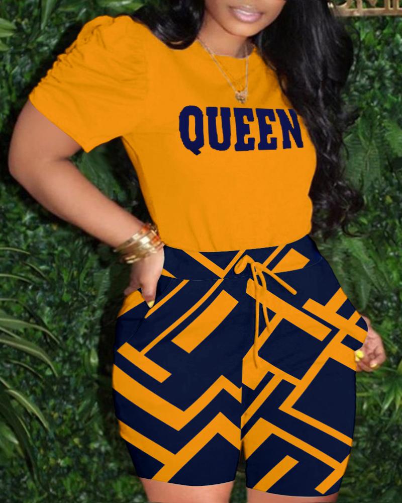 

Plus Size Queen Letter Geometric Print Top & Drawstring Shorts Set, Yellow