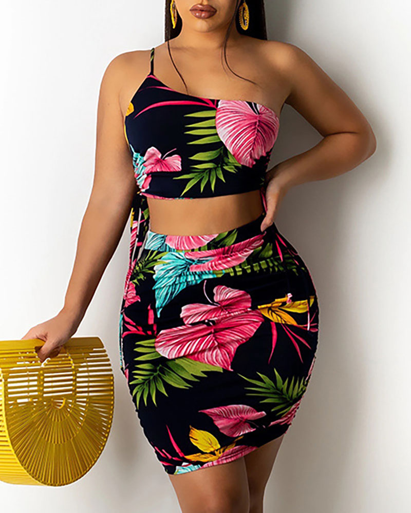 

Tropical Print One Shoulder Crop Top & Ruched Skirt Set, Black