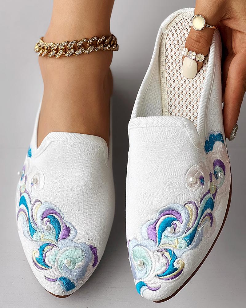 

Vintage Cloud Embroidery Pearls Slip On Mules, White