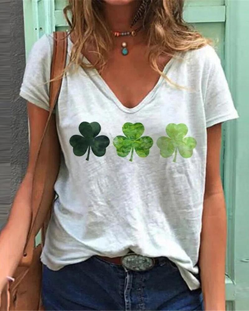

St. Patrick' Day Lucky Shamrock Print Casual T-shirt, White