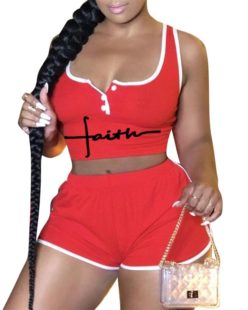 

Contrast Binding Letter Print Top & Shorts Set, Red