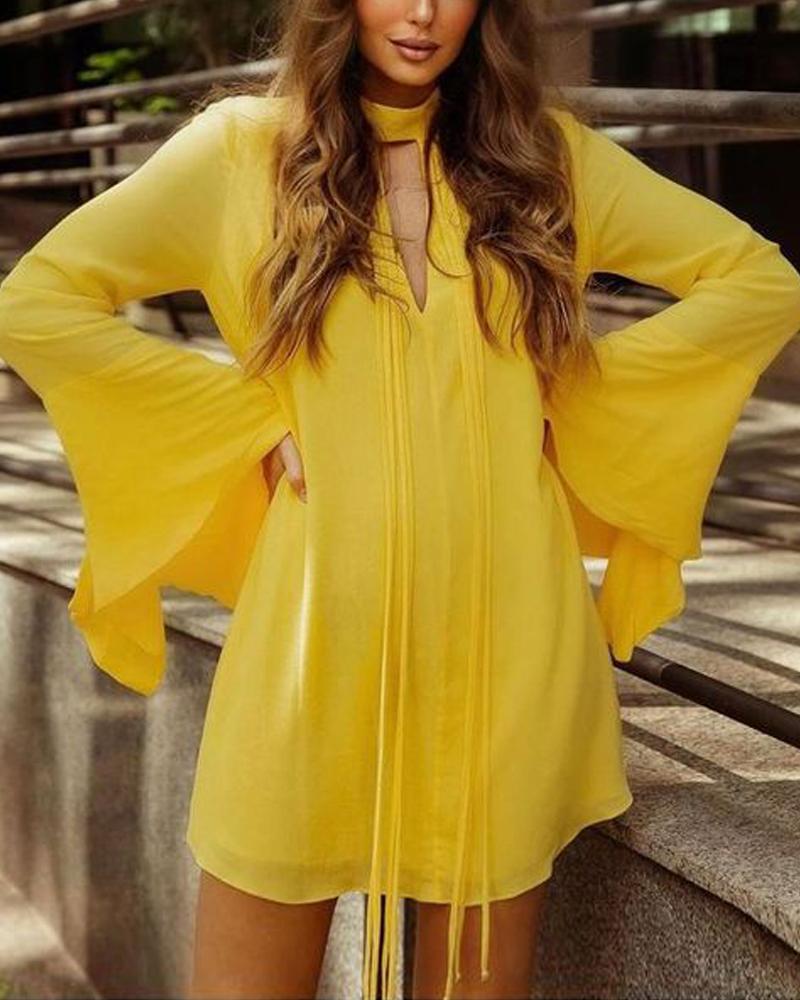 

Keyhole Neck Bell Sleeve Drawstring Casual Dress, Yellow