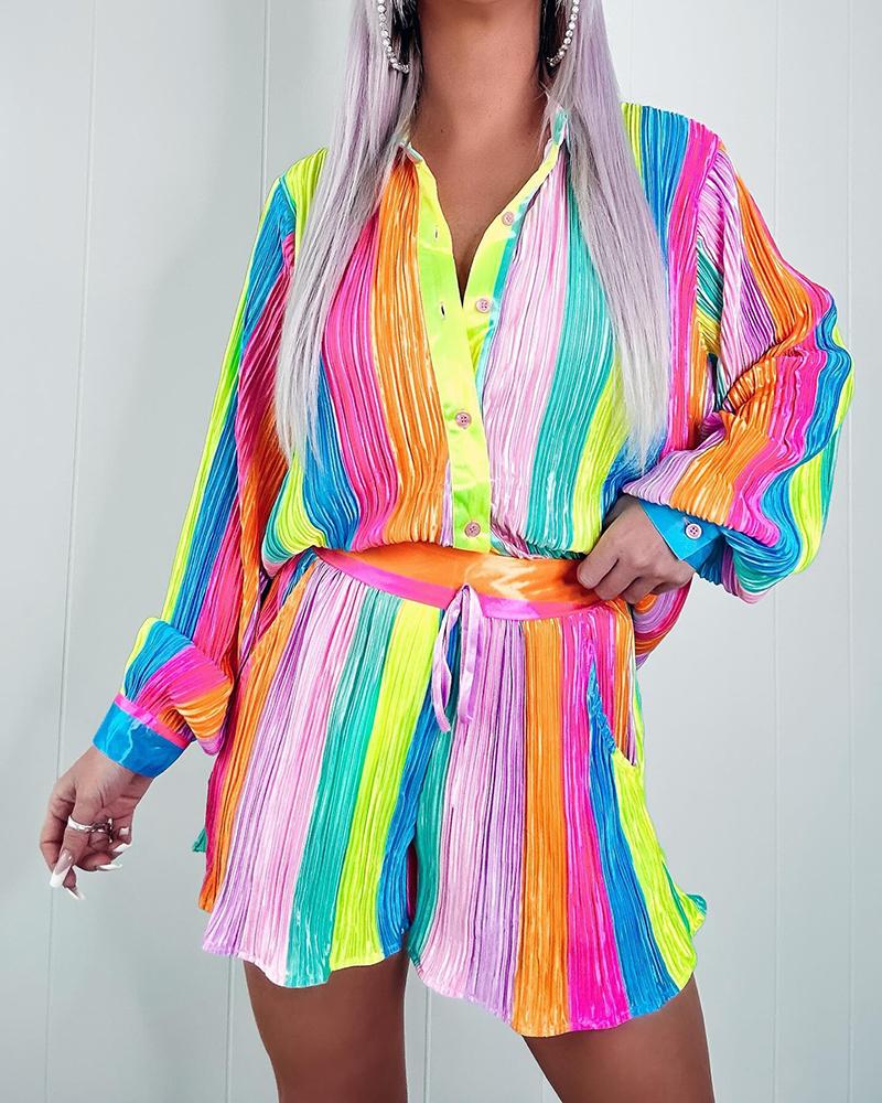 

Conjunto de shorts com design de listras arco-íris com top abotoado e bolso com cordão, Multicolor
