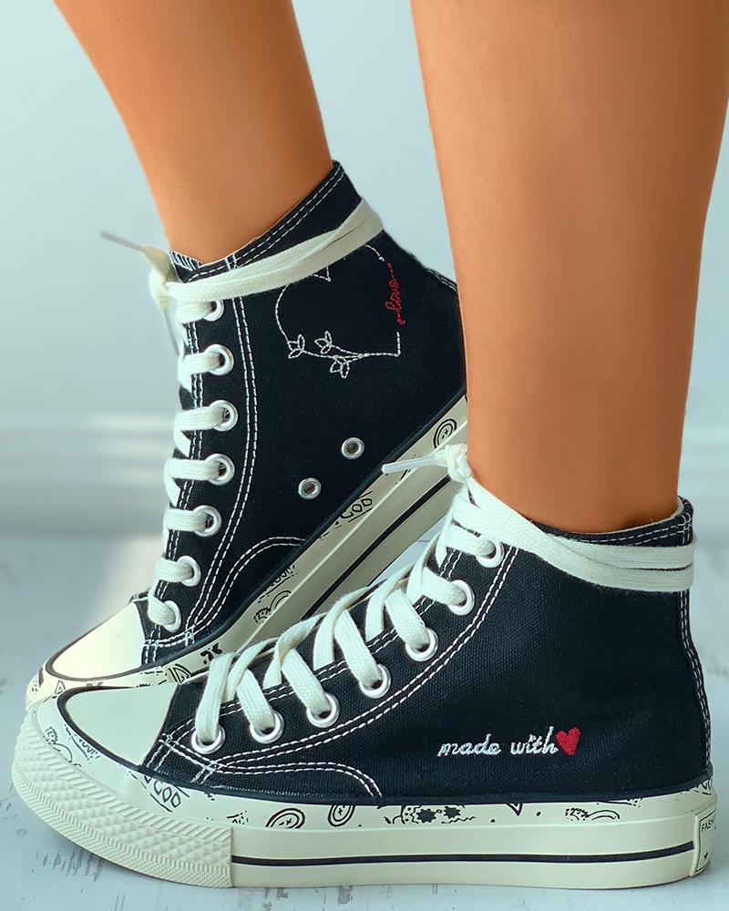 

Eyelet Lace-up Heart Pattern Canvas Sneakers, Black