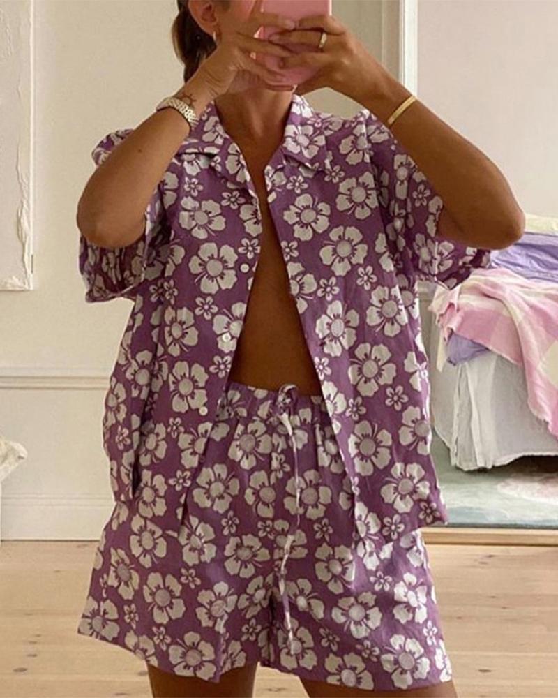 

Floral Print Short Sleeve T-shirt With Short Pants Suit Sets, Purple
