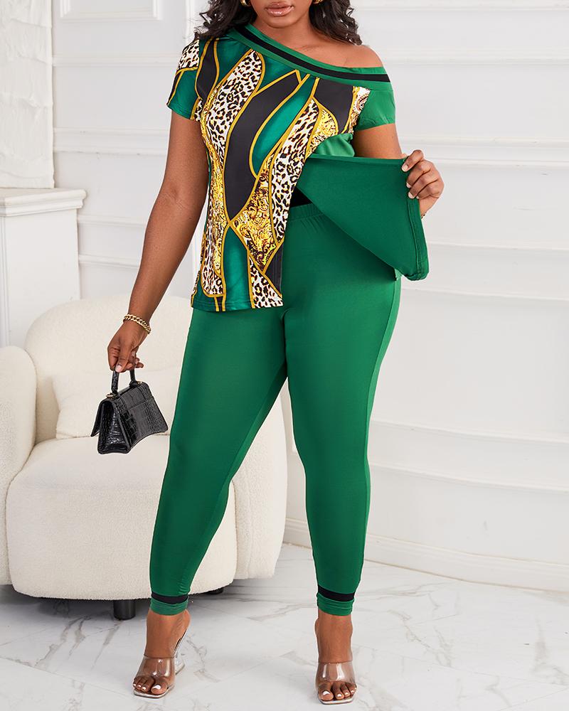 

Plus Size Baroque Leopard Print Split Hem Top & Pants Set, Green