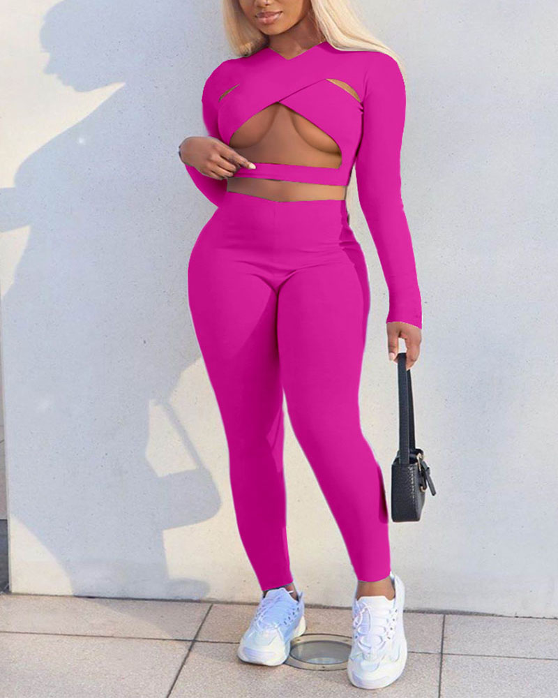 

Cut-Out Wrap Crop Top & Leggings Sports Set, Hot pink