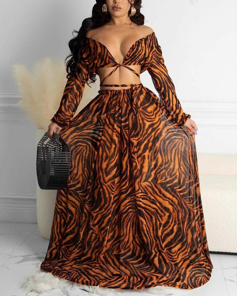 

All Over Print Crisscross Tie Crop Top & Skirt Set, Brown