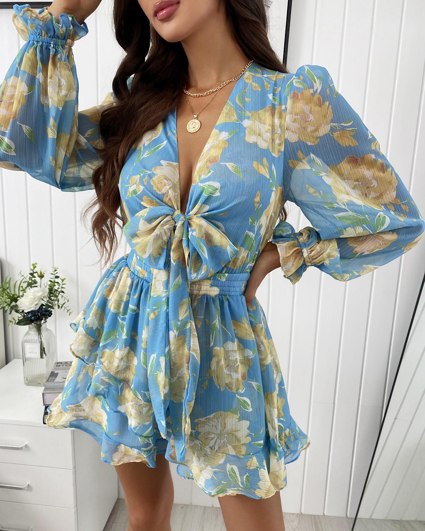 

Plunge Floral Print Knotted Design Romper, Blue