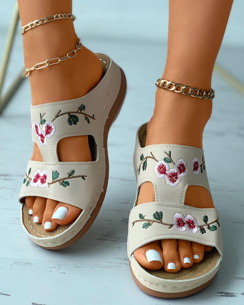 

Floral Embroidery Cutout Slide Slippers, Beige