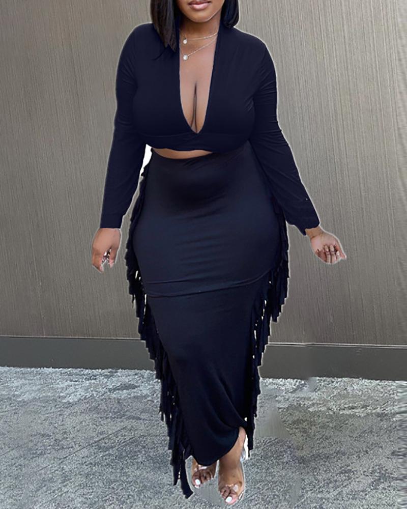 

Plunge Crop Top & Tassel Design Skirt Set, Black