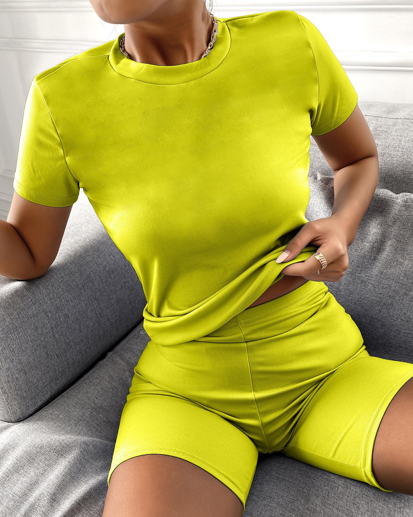 

Solid Short Sleeve Sporty Top & Short Set, Yellow