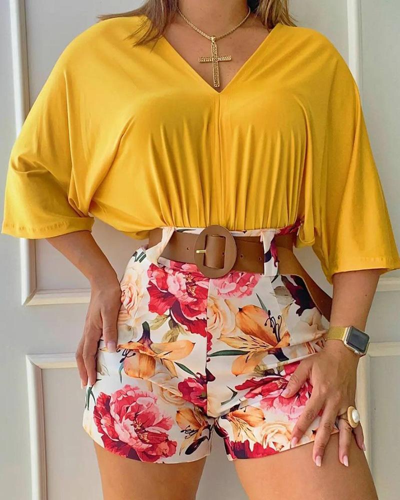 

V-Neck Top & Floral Print High Waist Shorts Set, Yellow