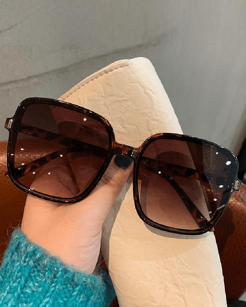 

1Pair Vintage Ladies Stylish Design Oversized Square Sunglasses, Style2
