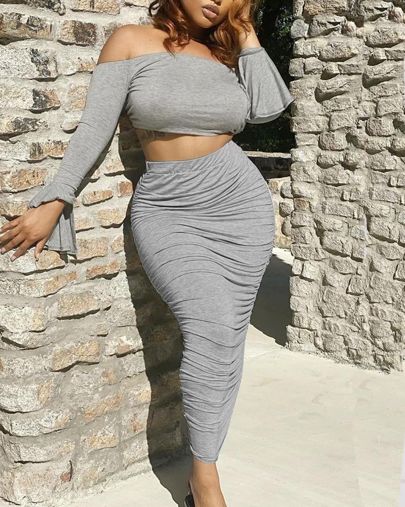 

Split Hem Bell Sleeve Crop Top & Ruched Skirt Set, Gray