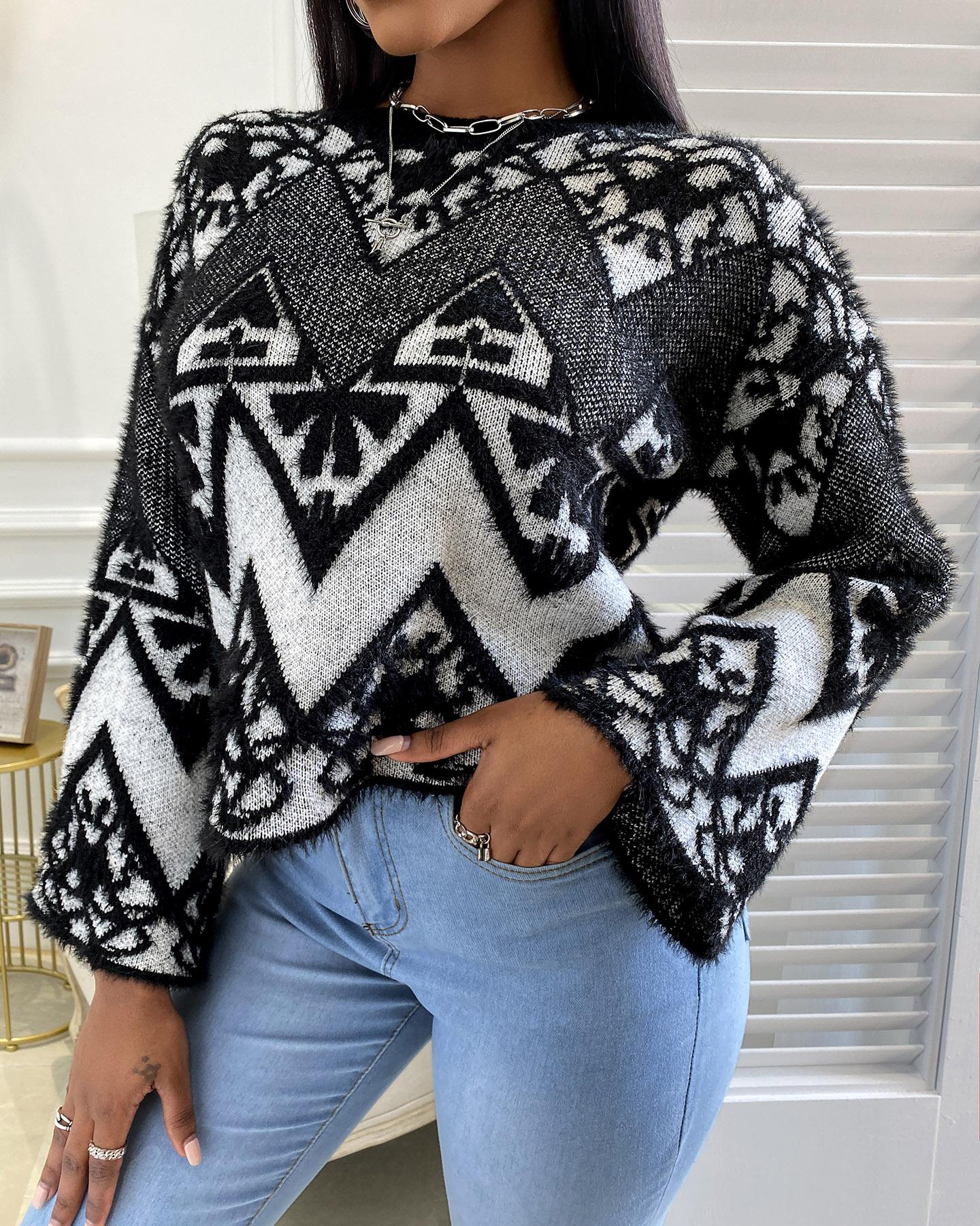 

Colorblock Long Sleeve Fluffy Knit Sweater, Black