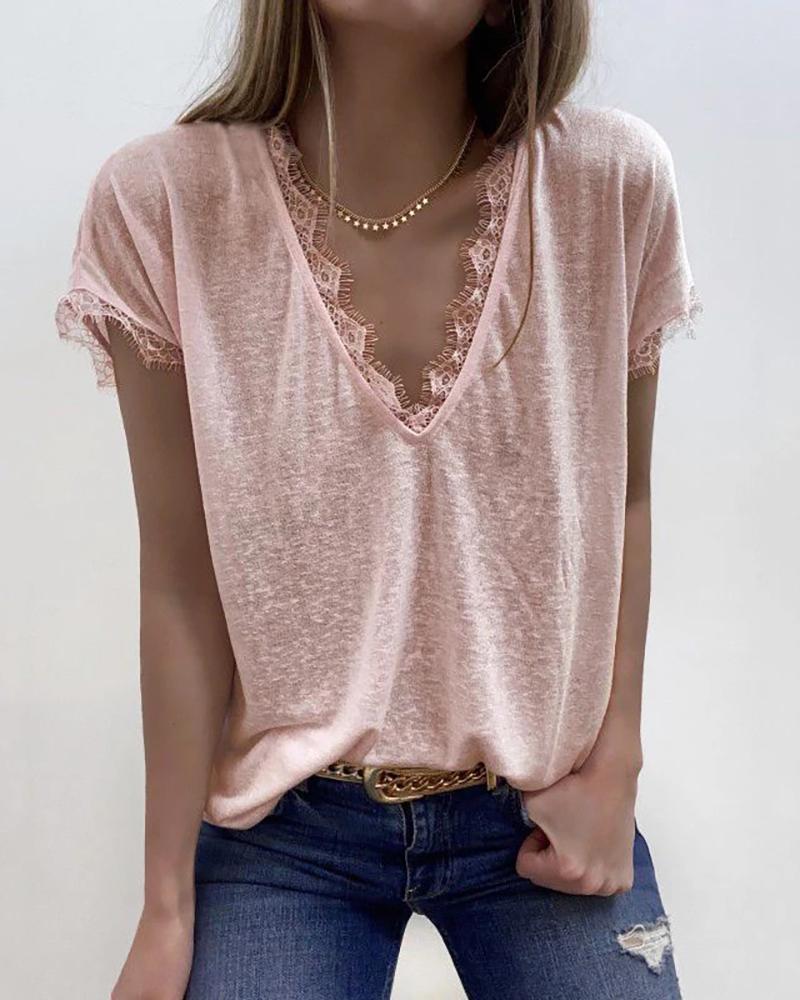 

Eyelash Lace Trim V-neck Casual T-shirt, Light pink