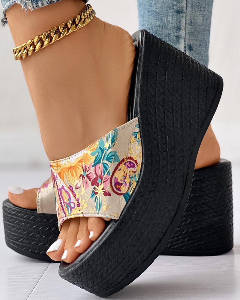 

Floral Print Peep Toe Platform Wedge Sandals, Khaki