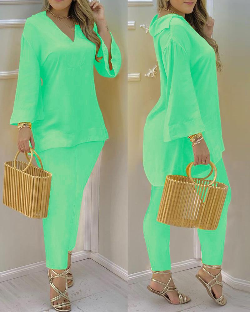 

Plain Bell Sleeve V-Neck Top & Pants Set, Green