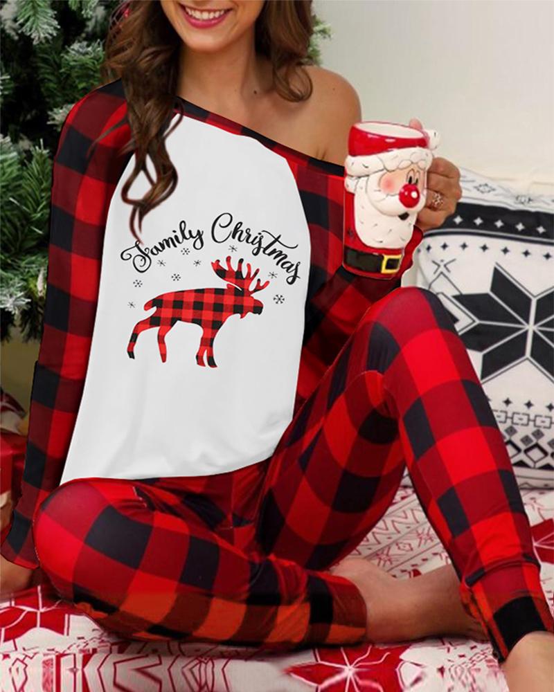 

Christmas Letter Cartoon Elk Gingham Print Pajamas Set, Red