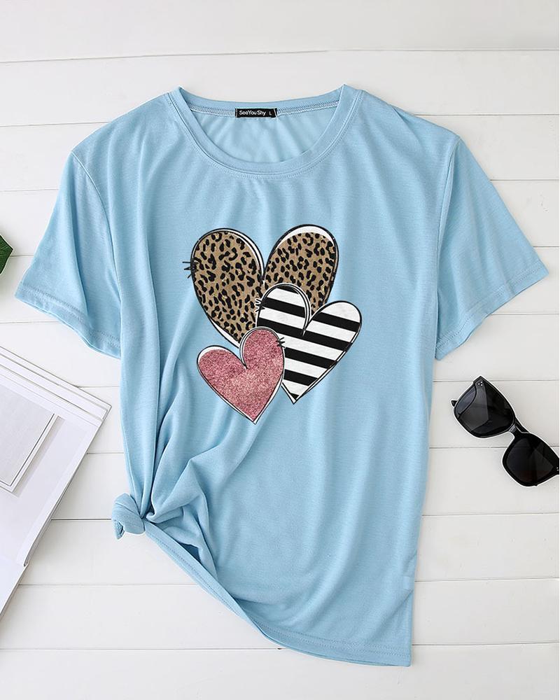 

Valentine' Day Unisex Heart Cheetah Striped Print T-shirt, Blue