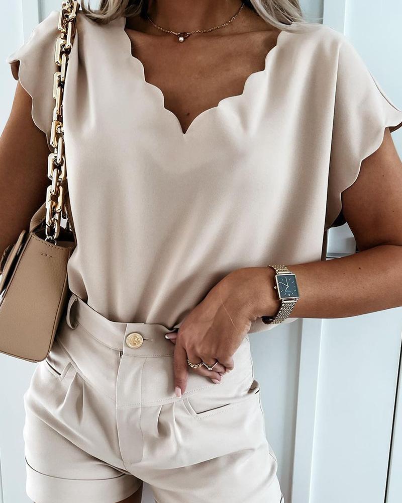 

Scallop Trim Short Sleeve V-Neck Top, Apricot
