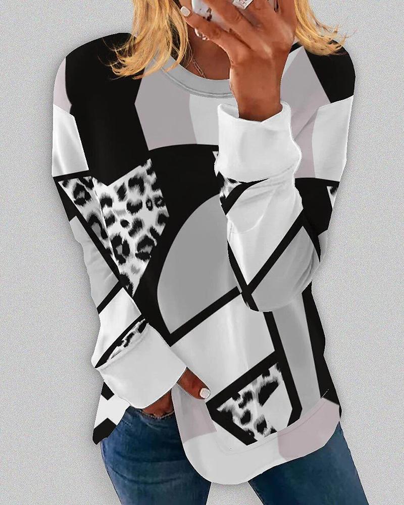 

Geo Cheetah Print Long Sleeve Top, Gray
