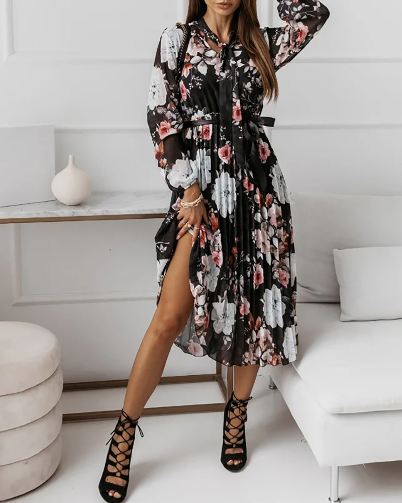 

Long Sleeve Floral Print Tied Detail Pleated Dress With Belt, Black