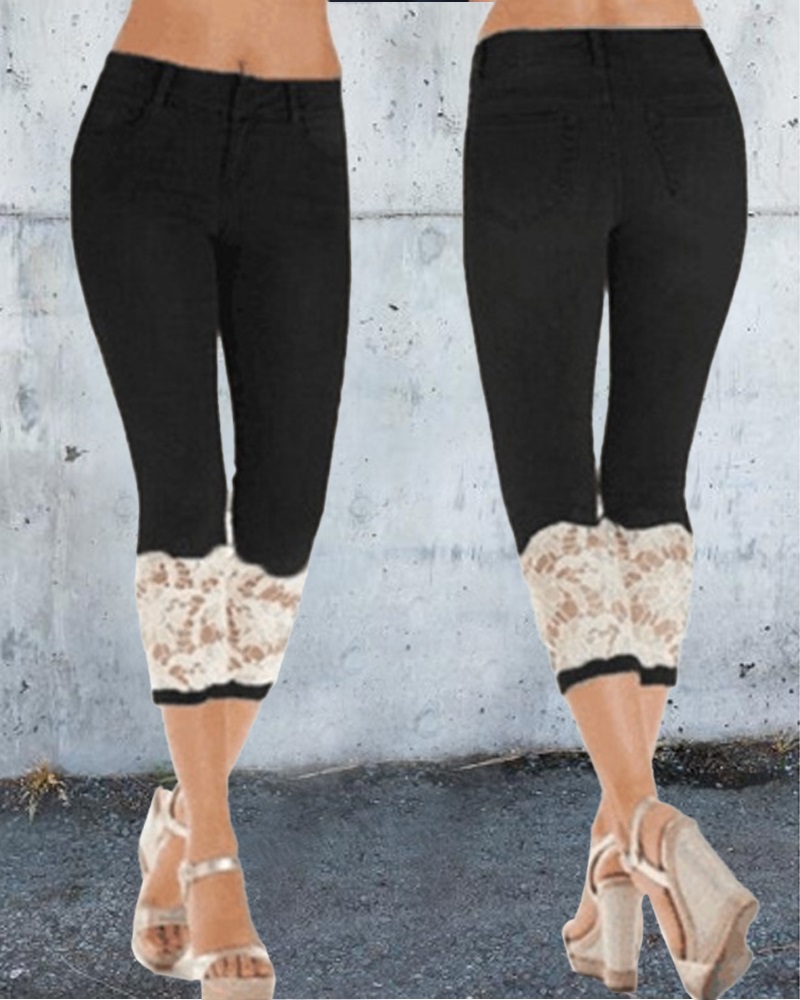 

Contrast Lace Zip Fly Capris Jeans, Black