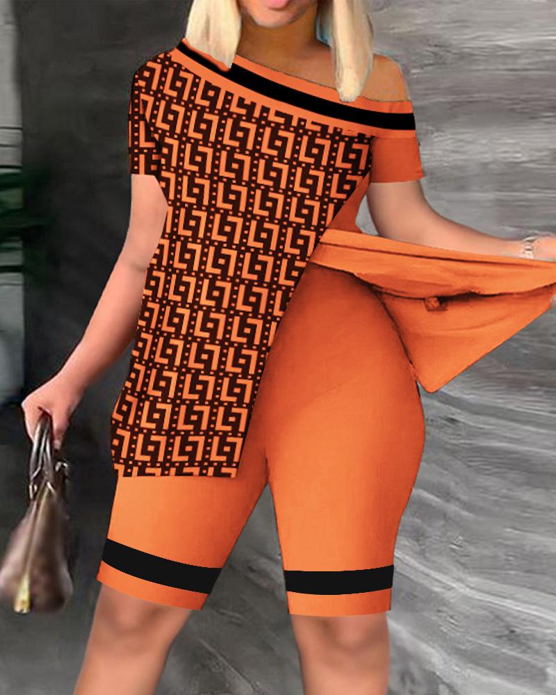 

Plus Size Geometric Print Split Hem Top & Shorts Set, Orange