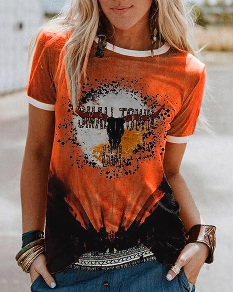 

Small Town Girl Steer Skull Print T-shirt Western Country Music Graphic Tee, Orange