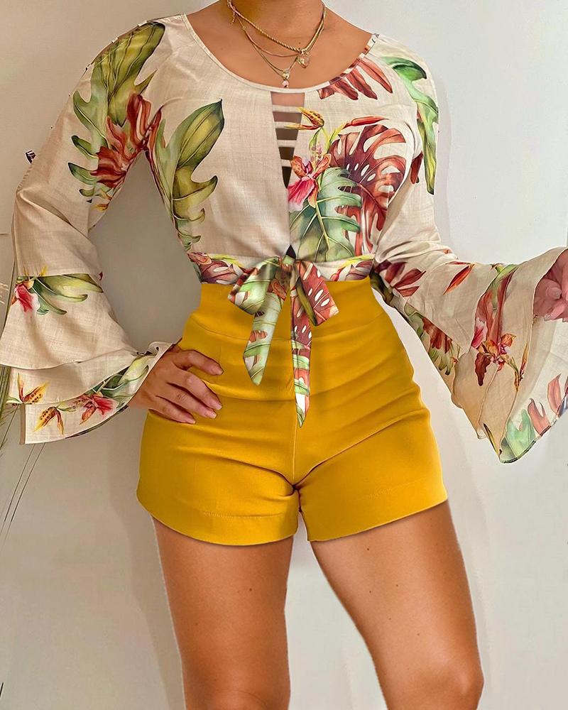 

Floral Print Knot Top & Plain Yellow Shorts Set, Multicolor