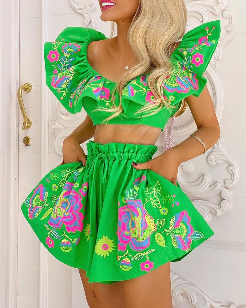 

Flutter Sleeve Floral Print Crop Top & Frill Hem Shorts Set, Green