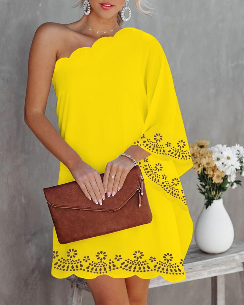 

Scallop Trim One Shoulder Hollow Out Casual Dress, Yellow
