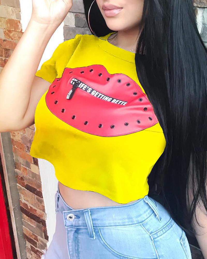 

Lip Print Short Sleeve Crop T-Shirt, Yellow