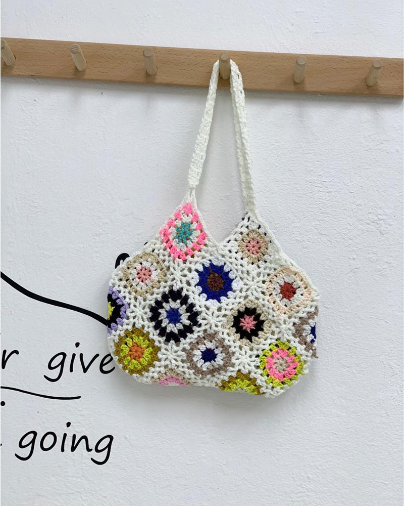 

Floral Pattern Crochet Bag, White