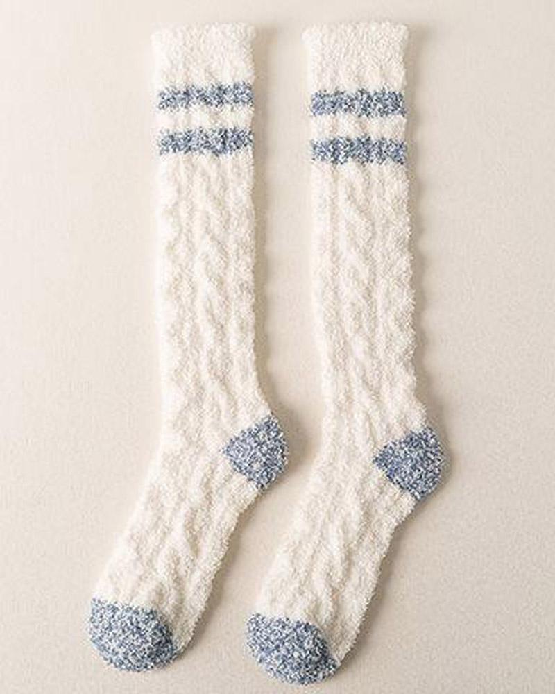 

1Pair Contrast Paneled Over The Calf Fluffy Tube Socks, White