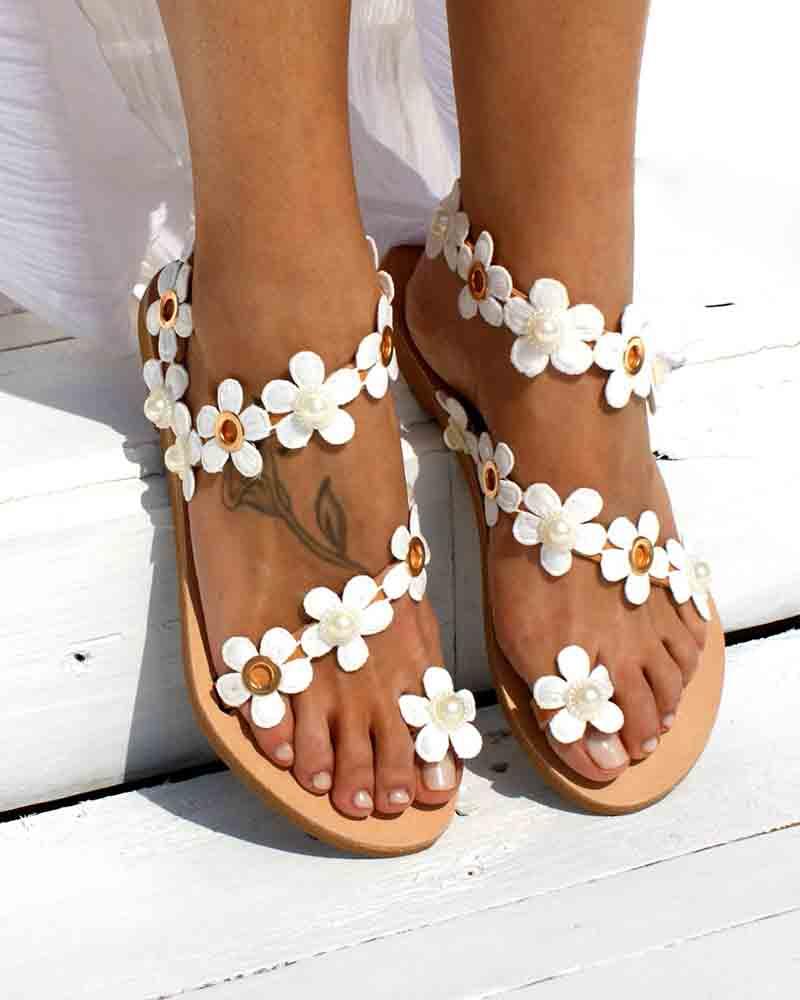 

Floral Embellished Toe Ring Casual Sandals, White