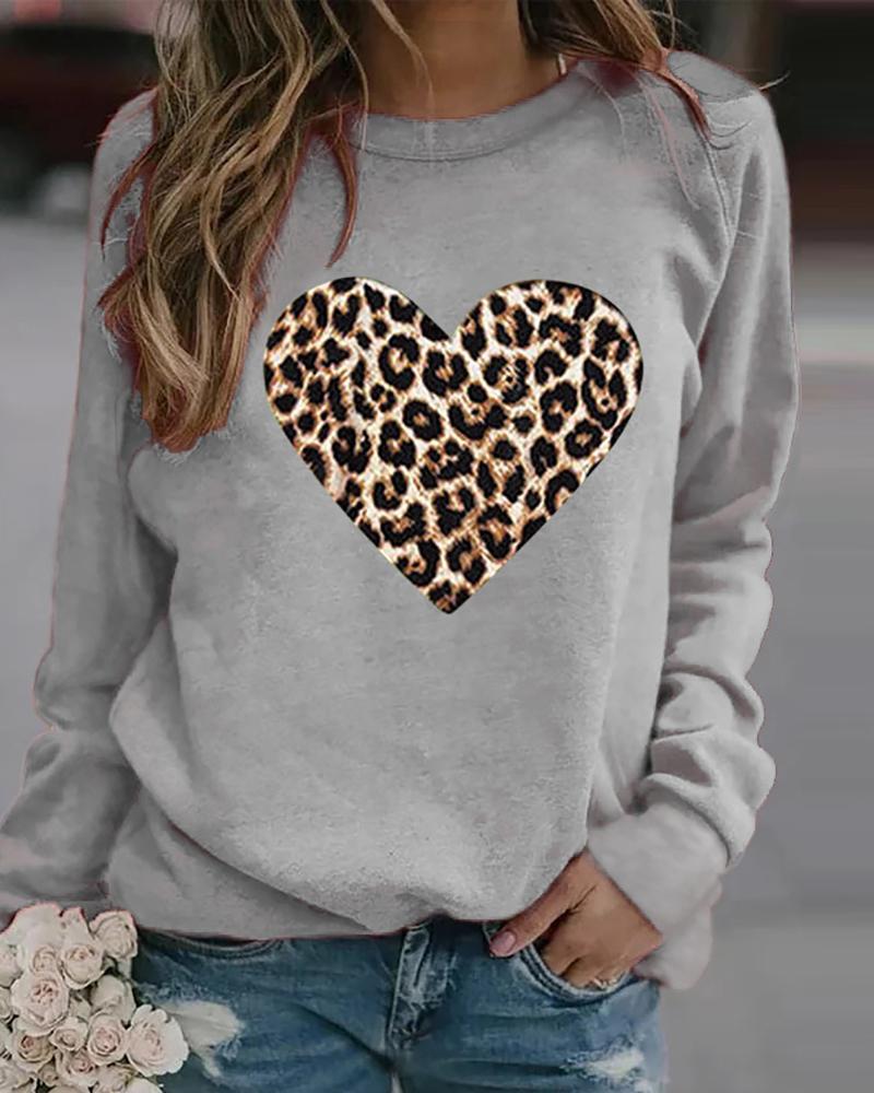 

Leopard Heart Print Long Sleeve Sweatshirt, Gray