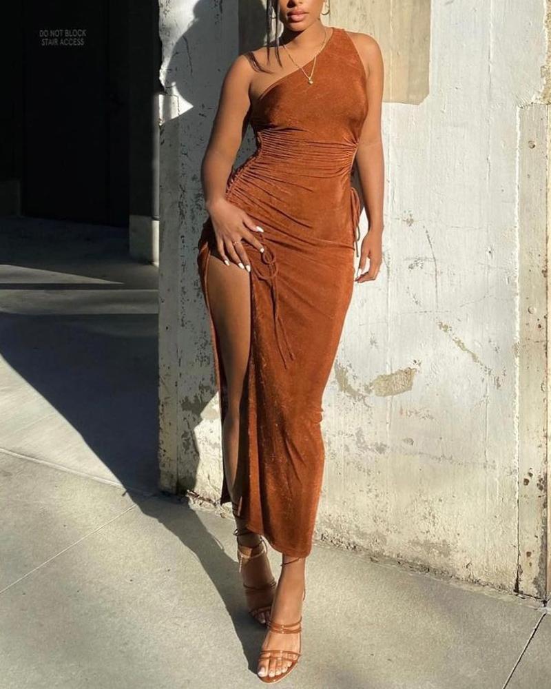 

One Shoulder Drawstring Ruched Split Thigh Chocolate Bodycon Dress