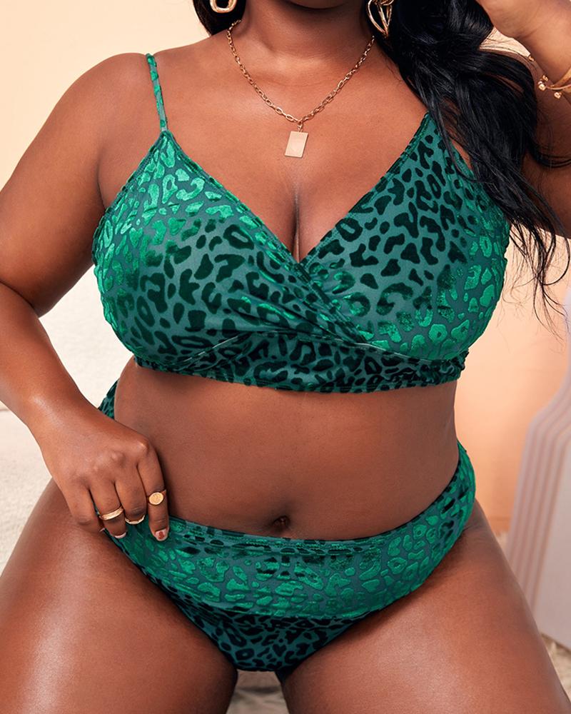

Plus Size Cheetah Print Tied Detail Bikini Set, Green