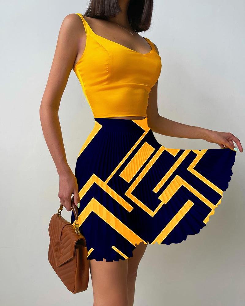 

Crop Tank Top & Geometric Print Pleated Skirt Set, Yellow