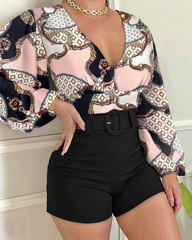 

Chain Scarf Print Lantern Sleeve Top & Shorts Set, Pink