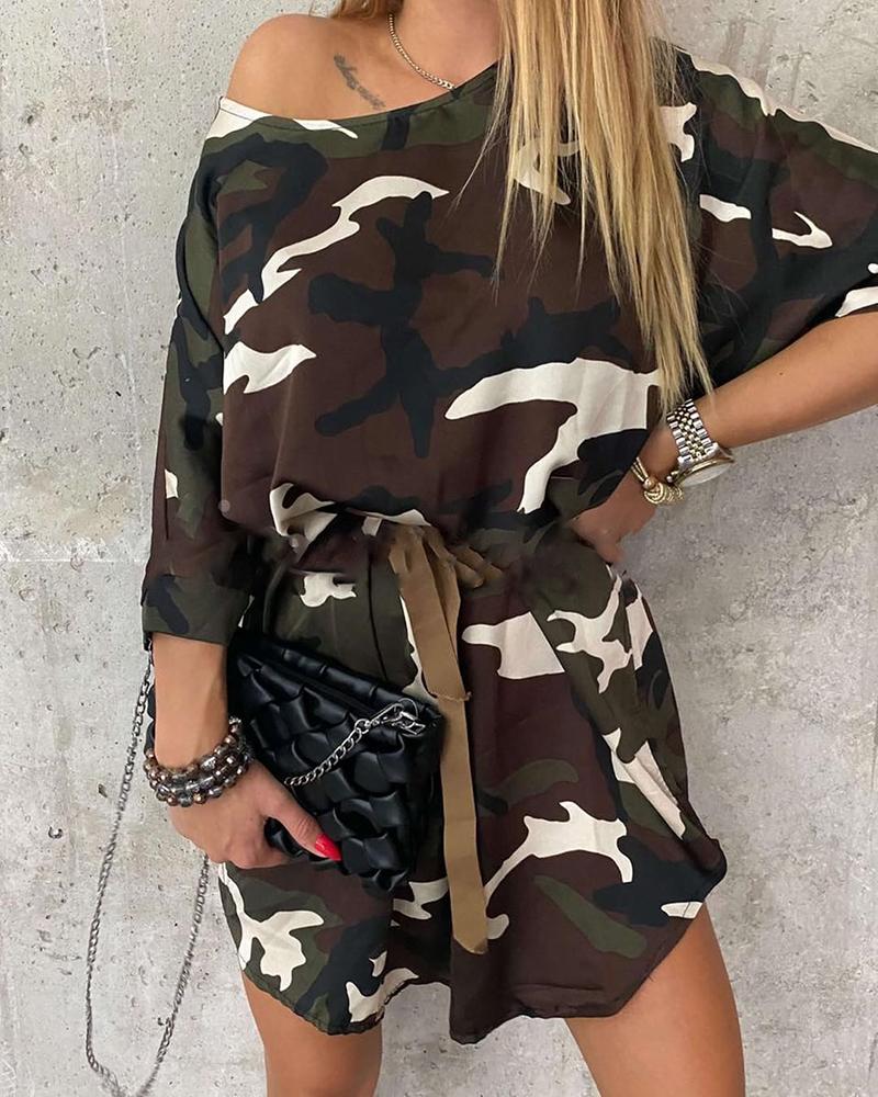 

Round Neck Camouflage Print Sweatshirt Dress, Brown