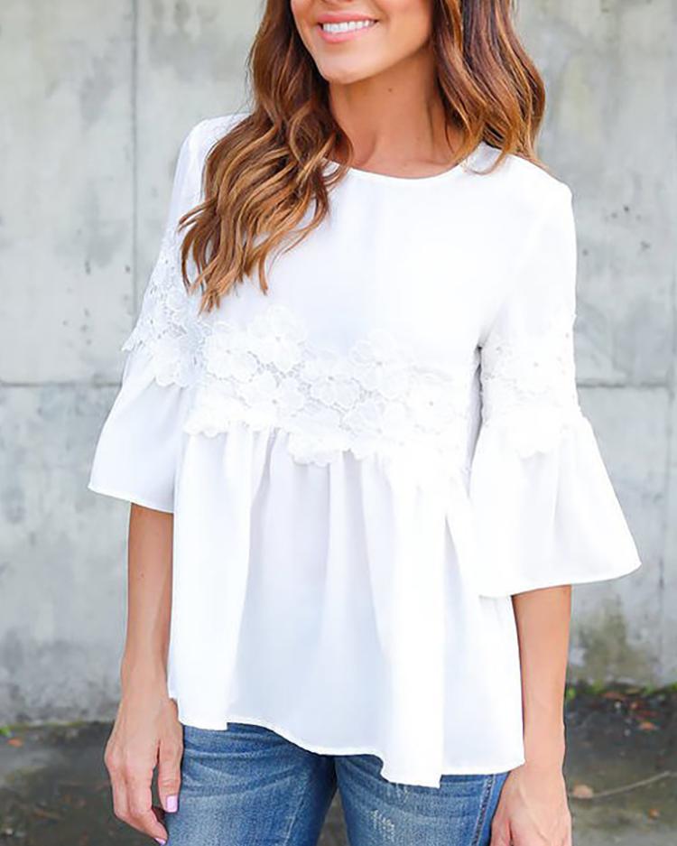 

Ruffles Flared Sleeve Lace Trim Loose Blouse - White