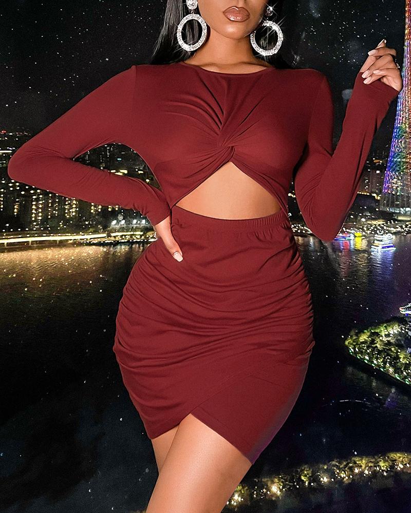 

Twisted Cutout Front Long Sleeve Bodycon Dress, Red