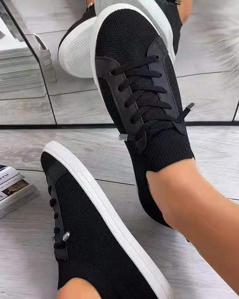 

Eyelet Lace-up Breathable Sneakers, Black