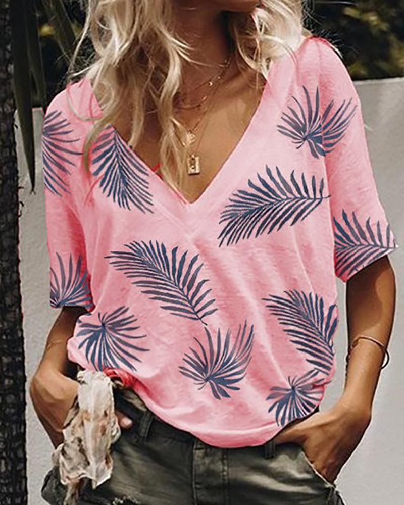 

Leaf Print V-Neck Half Sleeve Casual T-shirt, Pink